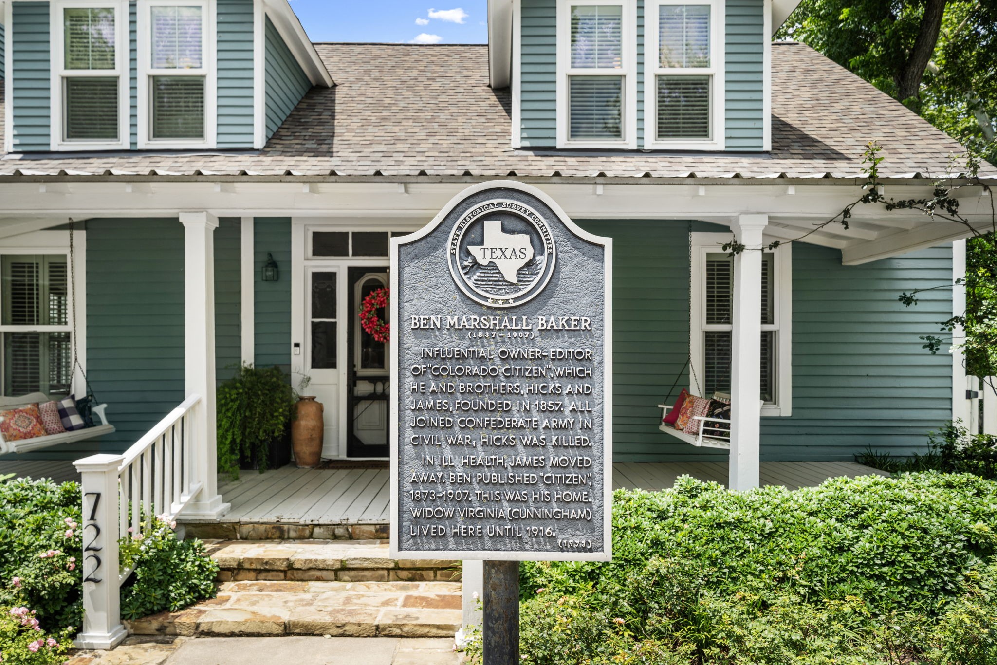 722 Jackson Street Columbus, TX 78934 - Photo 3 of 45 front view of a building with a garden