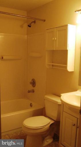 9327 Beowulf Circle Rosedale, MD 21237 - Photo 5 of 11 Bath #2