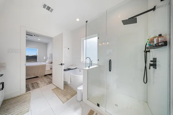 $2,550 | 1102 Paul Quinn Street, Unit G, Houston, TX 77091