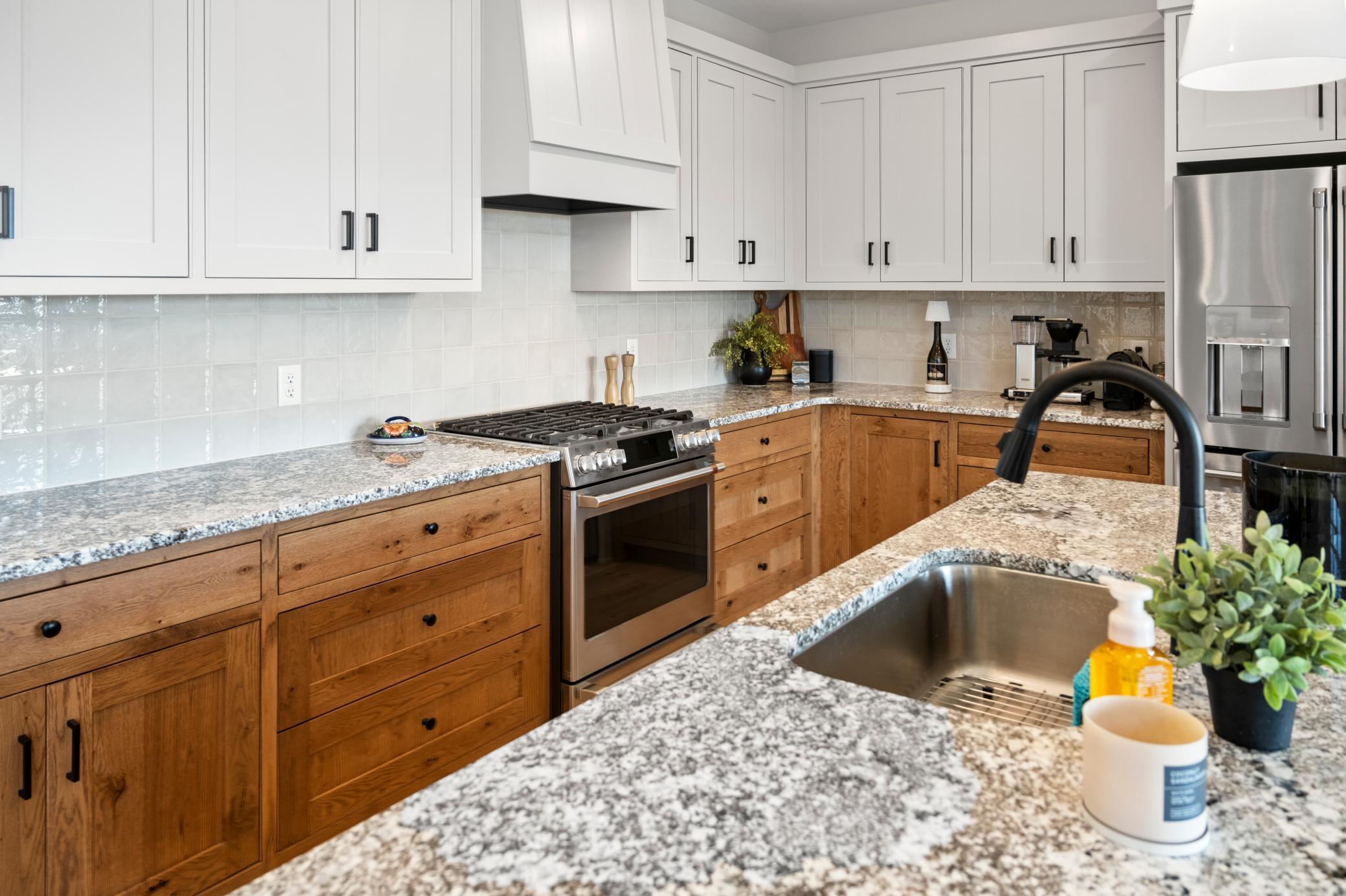 2038 Legacy Drive Faribault, MN 55021 - Photo 7 of 28