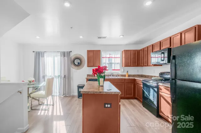 $295,000 | 2715 Sydney Overlook Lane, Charlotte, NC 28269