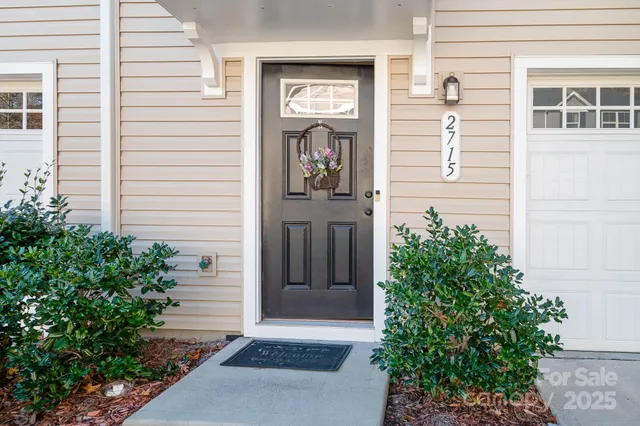 $295,000 | 2715 Sydney Overlook Lane, Charlotte, NC 28269