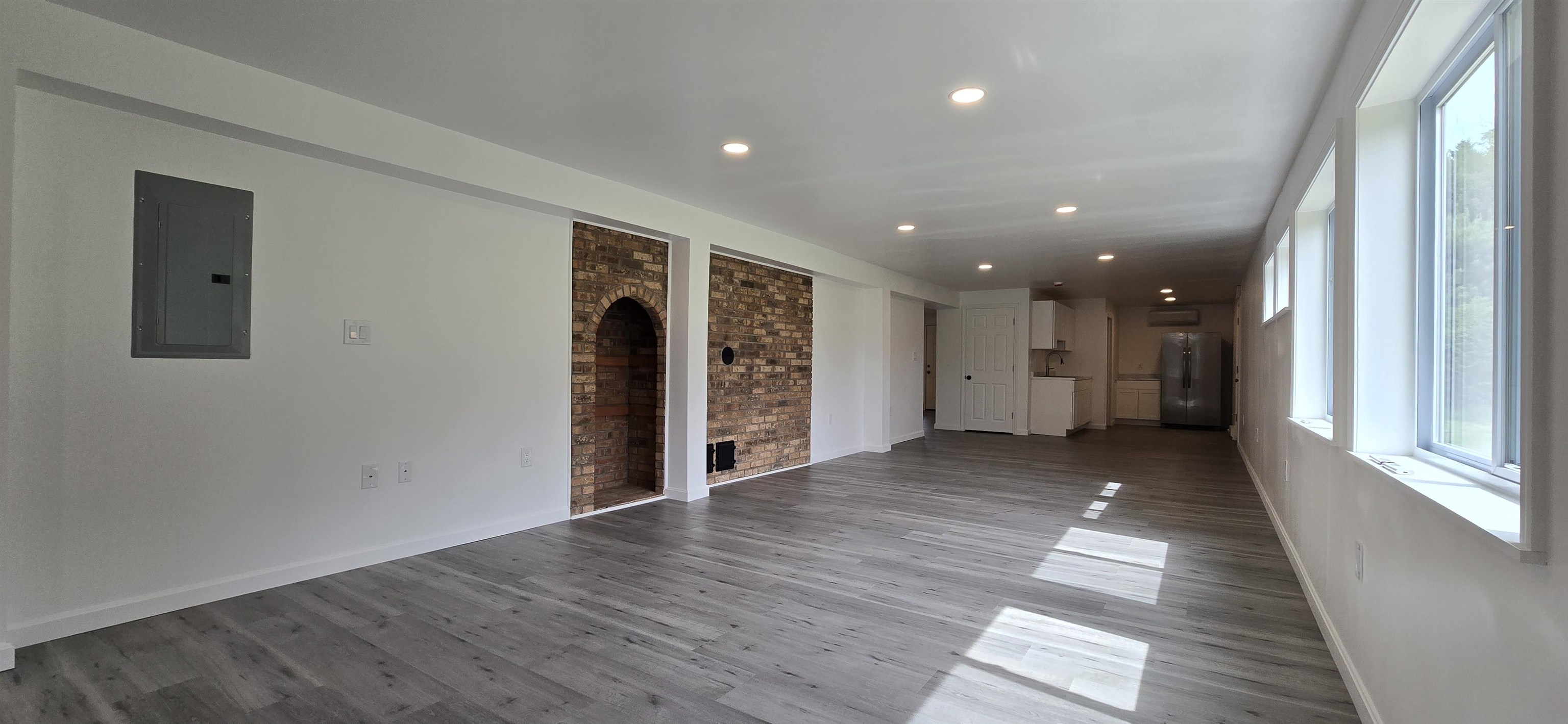 1578 Dover Road Epsom, NH 03234 - Photo 7 of 16