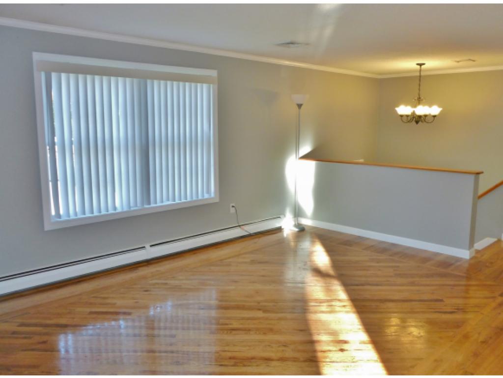 16 Whitford Road Nashua, NH 03062 - Photo 6 of 27