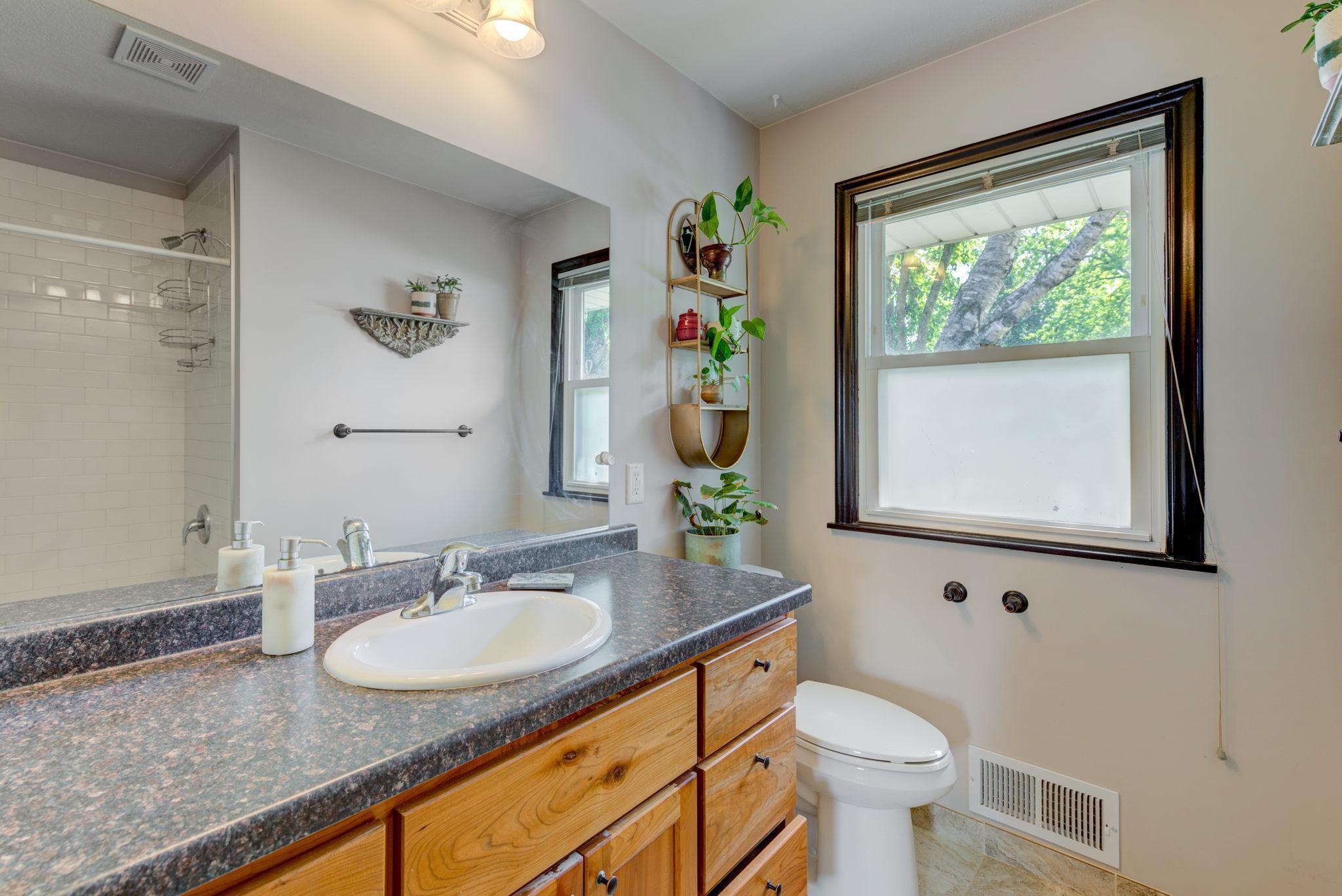 665 36th Avenue Northwest Rochester, MN 55901 - Photo 11 of 21 Gallery Image 11
