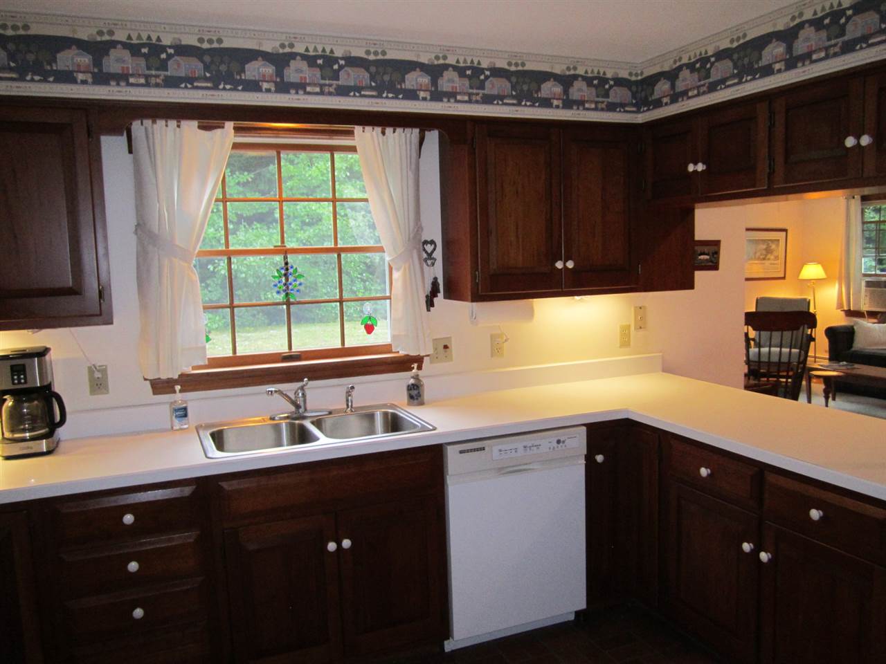 135 Meadow Brook Road New London, NH 03257 - Photo 3 of 30 Gallery Image 3