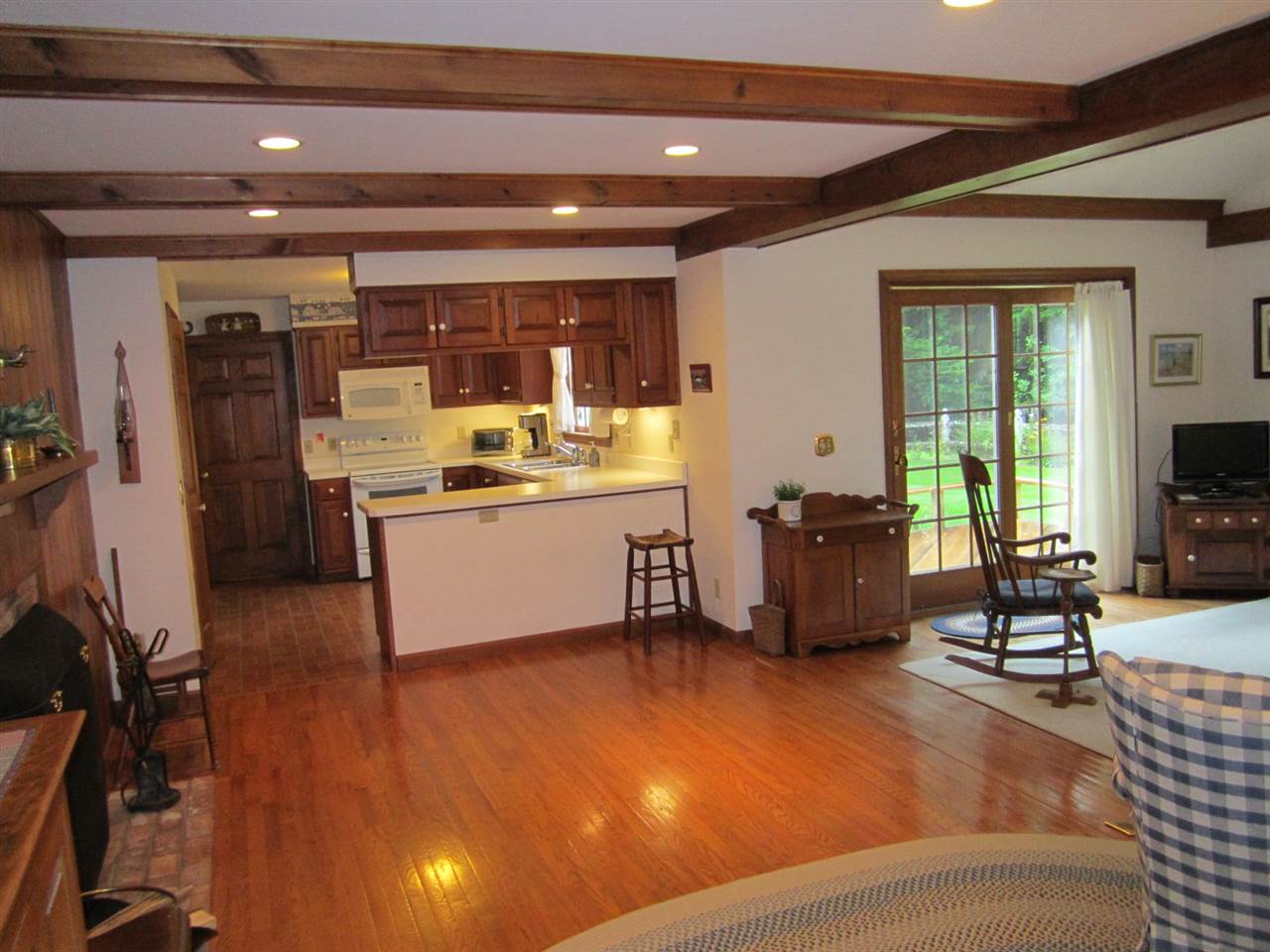 135 Meadow Brook Road New London, NH 03257 - Photo 7 of 30 Gallery Image 7