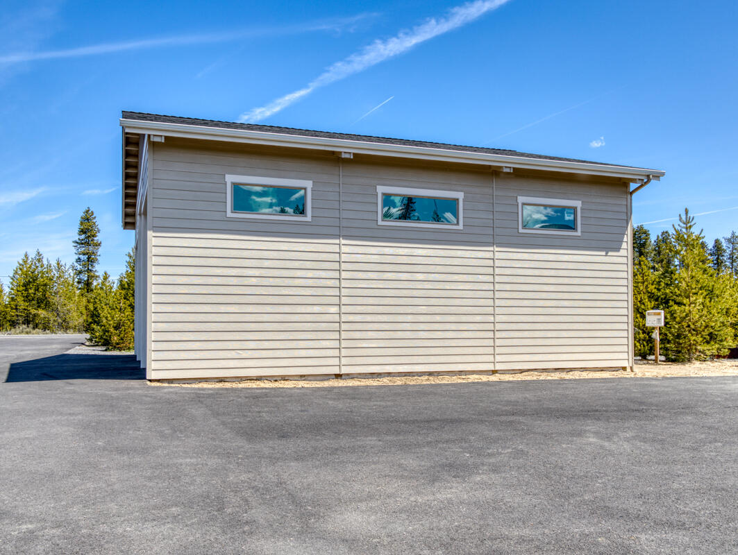 15855 Burgess Road La Pine, OR 97739 - Photo 49 of 52 1008