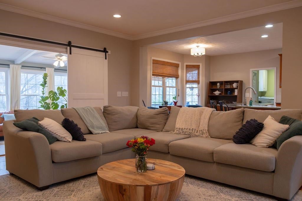 304 Deer Run Road Barboursville, WV 25504 - Photo 12 of 32 Gallery Image 12