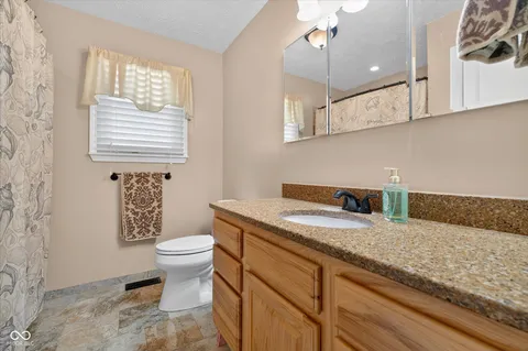 $674,900 | 2360 Stringtown Pike, Cicero, IN 46034