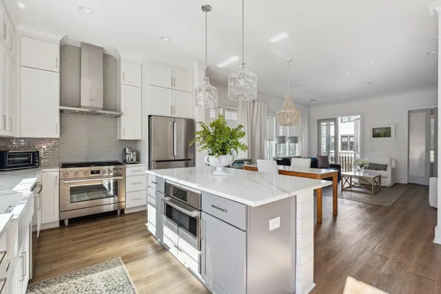 $910,000 | 1213 Gatch Court, Mount Pleasant, SC 29464