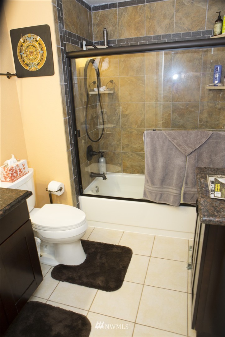 19906 138th Avenue Southeast Renton, WA 98058 - Photo 13 of 23 Gallery Image 13