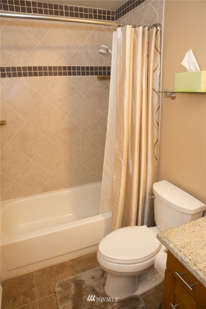 19906 138th Avenue Southeast Renton, WA 98058 - Photo 19 of 23 Gallery Image 19