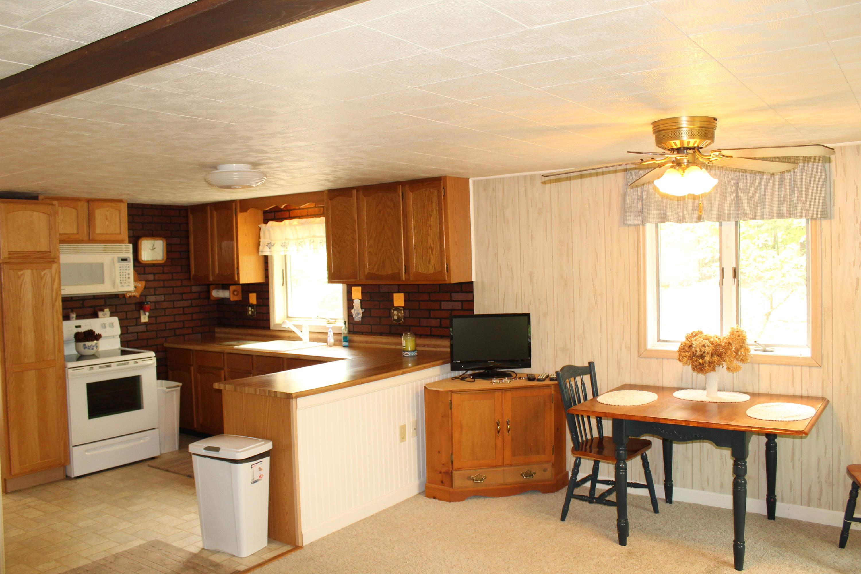 285 Crew Road Sanbornville, NH 03872 - Photo 6 of 38 IMG_3425