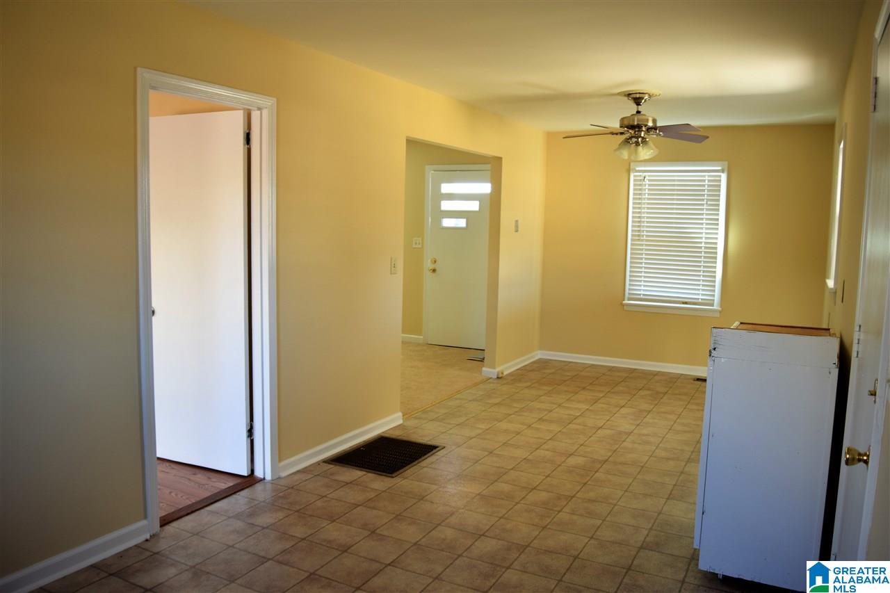 2707 8th Street Northeast Birmingham, AL 35215 - Photo 5 of 20