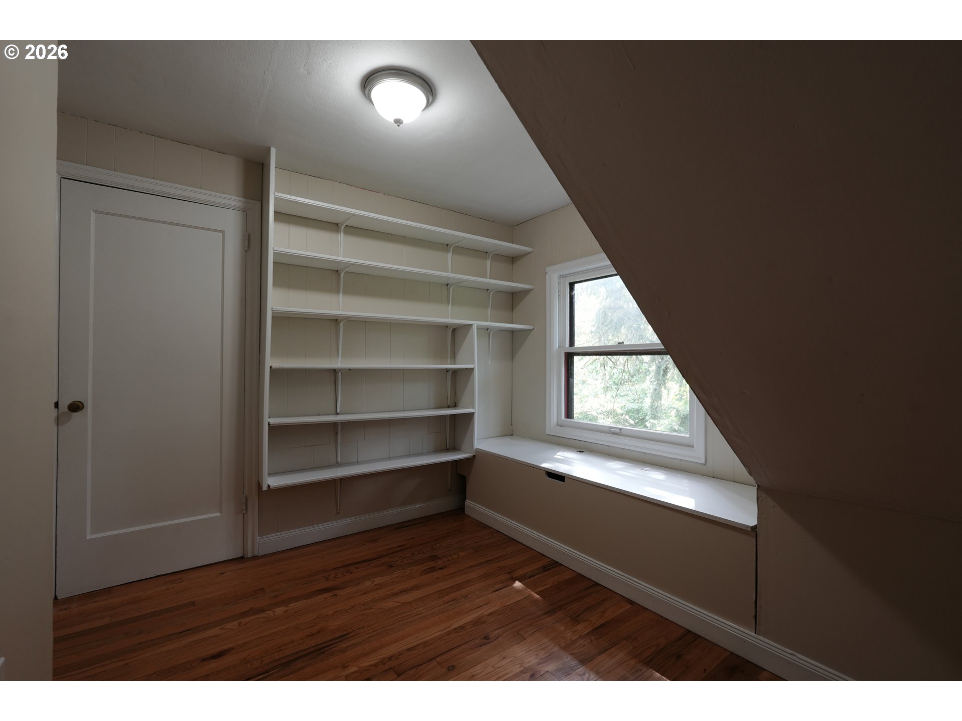 7925 Southwest 11th Avenue Portland, OR 97219 - Photo 26 of 39