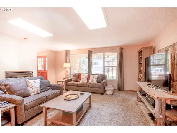 $589,000 | 4845 Brookwood Street, Eugene, OR 97405