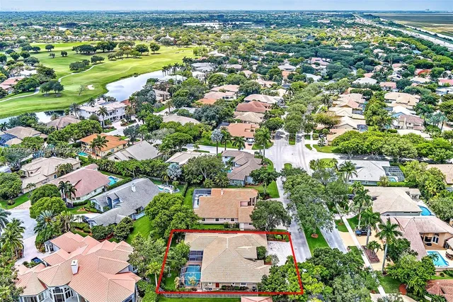 $949,000 | 1775 Eagle Trace Boulevard West, Coral Springs, FL 33071