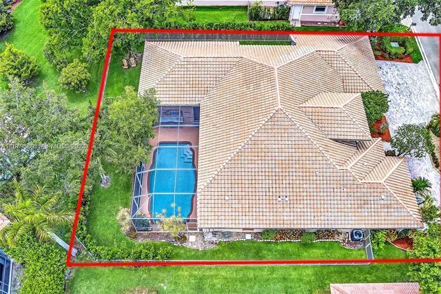 $949,000 | 1775 Eagle Trace Boulevard West, Coral Springs, FL 33071