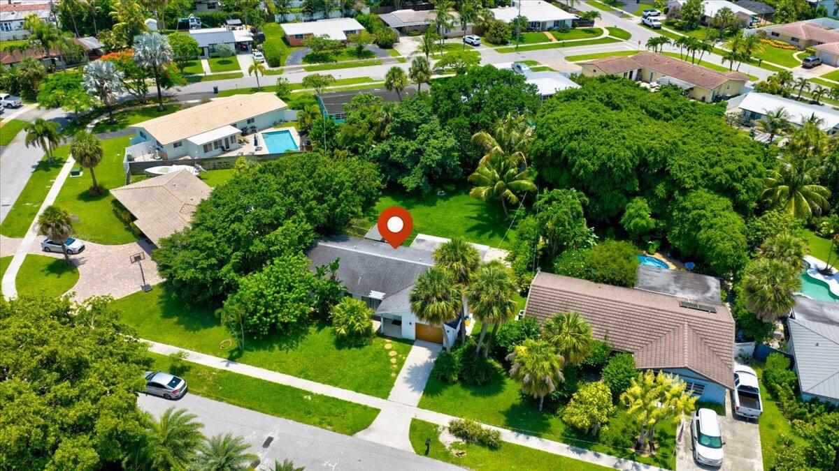 583 Northwest 12th Terrace Boca Raton, FL 33486 - Photo 7 of 31 09-DJI_20260621014228_0466_D_67_D_68_D_6