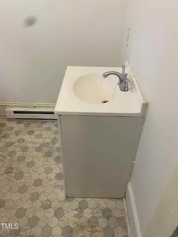 $1,400 | 816 Union Street, Greensboro, NC 27403