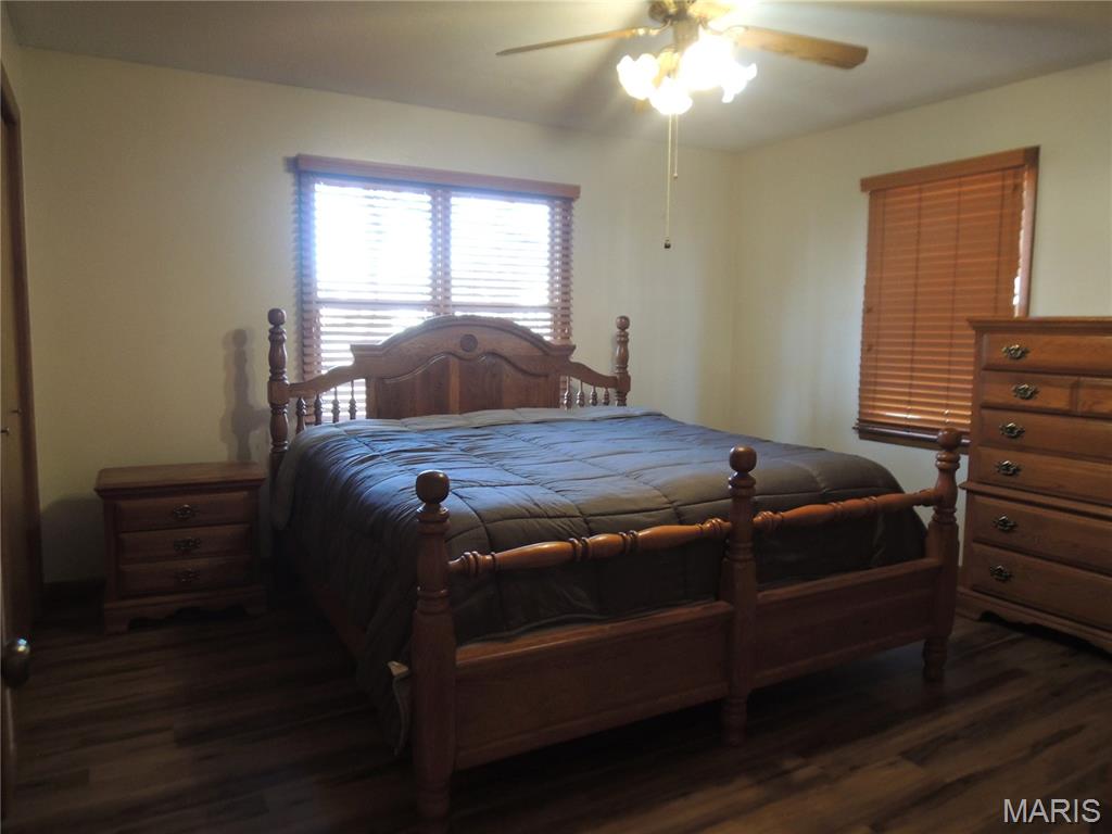 405 West Spring Street Greenville, IL 62246 - Photo 16 of 24