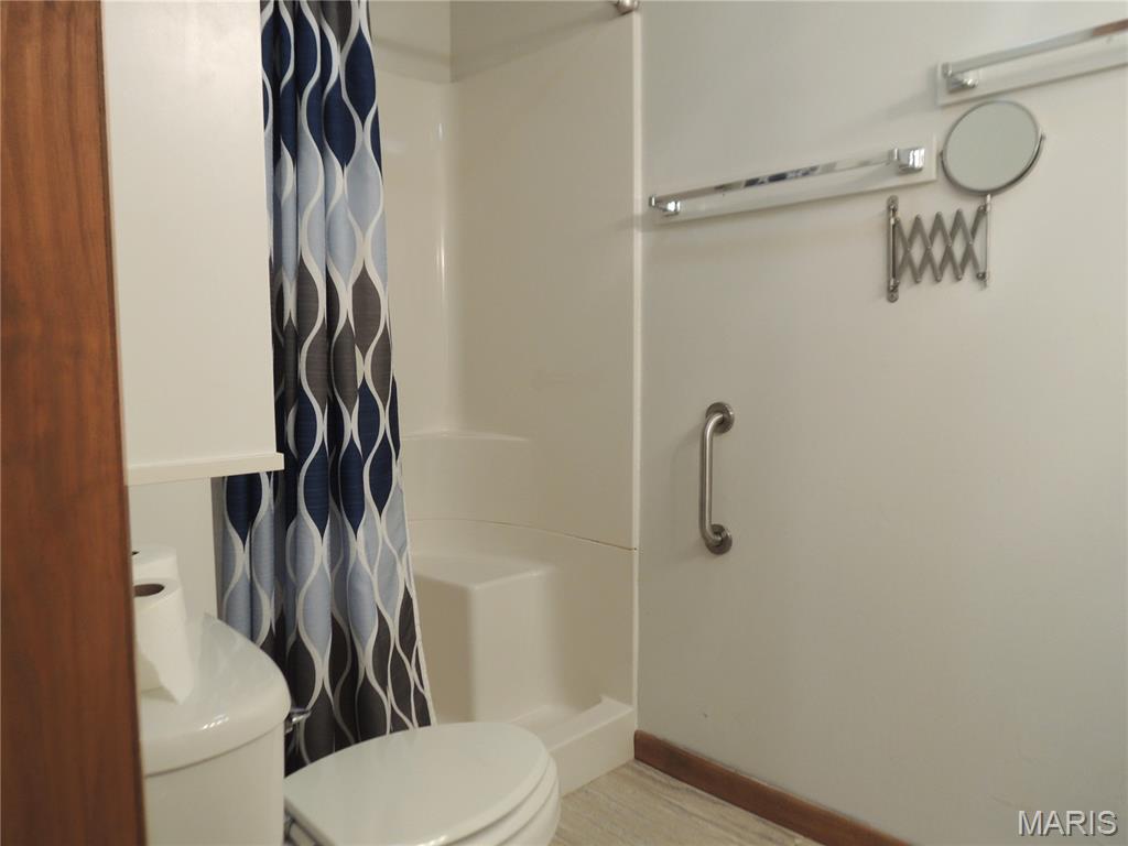 405 West Spring Street Greenville, IL 62246 - Photo 21 of 24