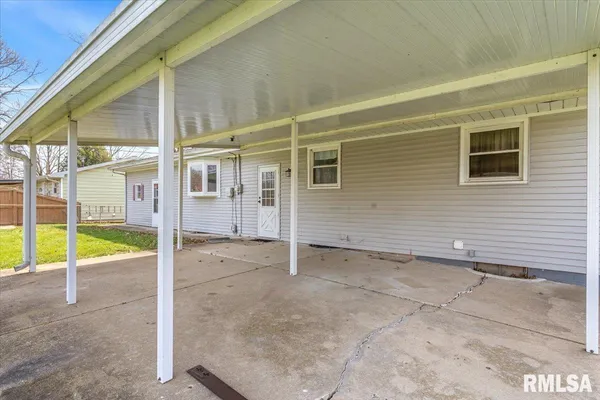 $175,000 | 139 Willow Road, Rochester, IL 62563