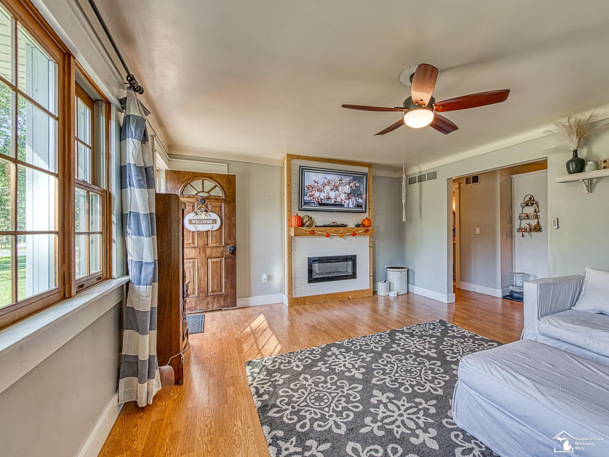 2496 Lasalle Road Monroe, MI 48162 - Photo 5 of 36
