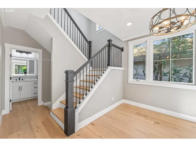 $899,900 | 4735 Southeast 59th Avenue, Portland, OR 97206