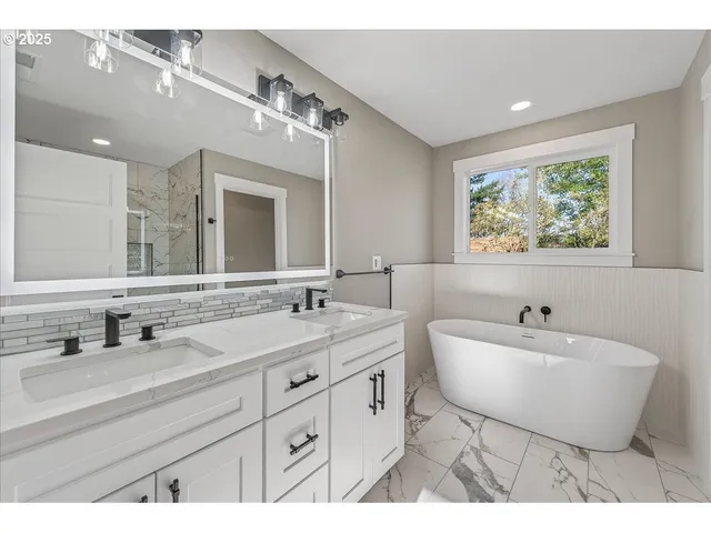 $899,900 | 4735 Southeast 59th Avenue, Portland, OR 97206