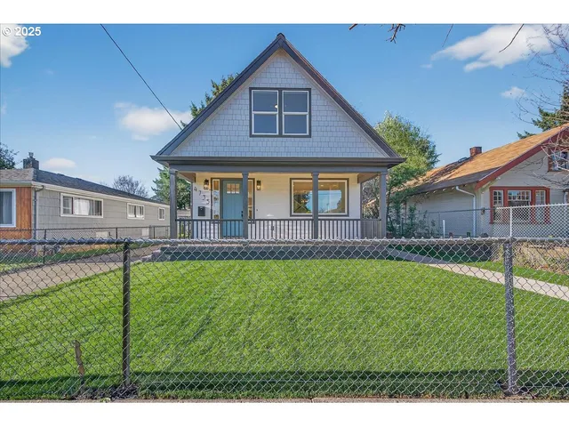 $899,900 | 4735 Southeast 59th Avenue, Portland, OR 97206