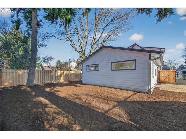 $899,900 | 4735 Southeast 59th Avenue, Portland, OR 97206