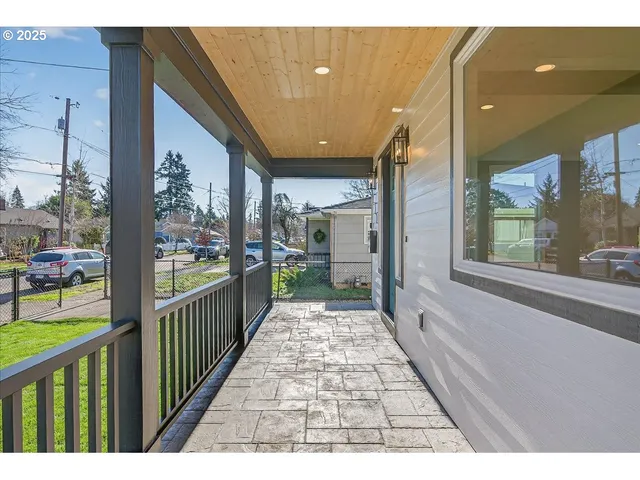 $899,900 | 4735 Southeast 59th Avenue, Portland, OR 97206