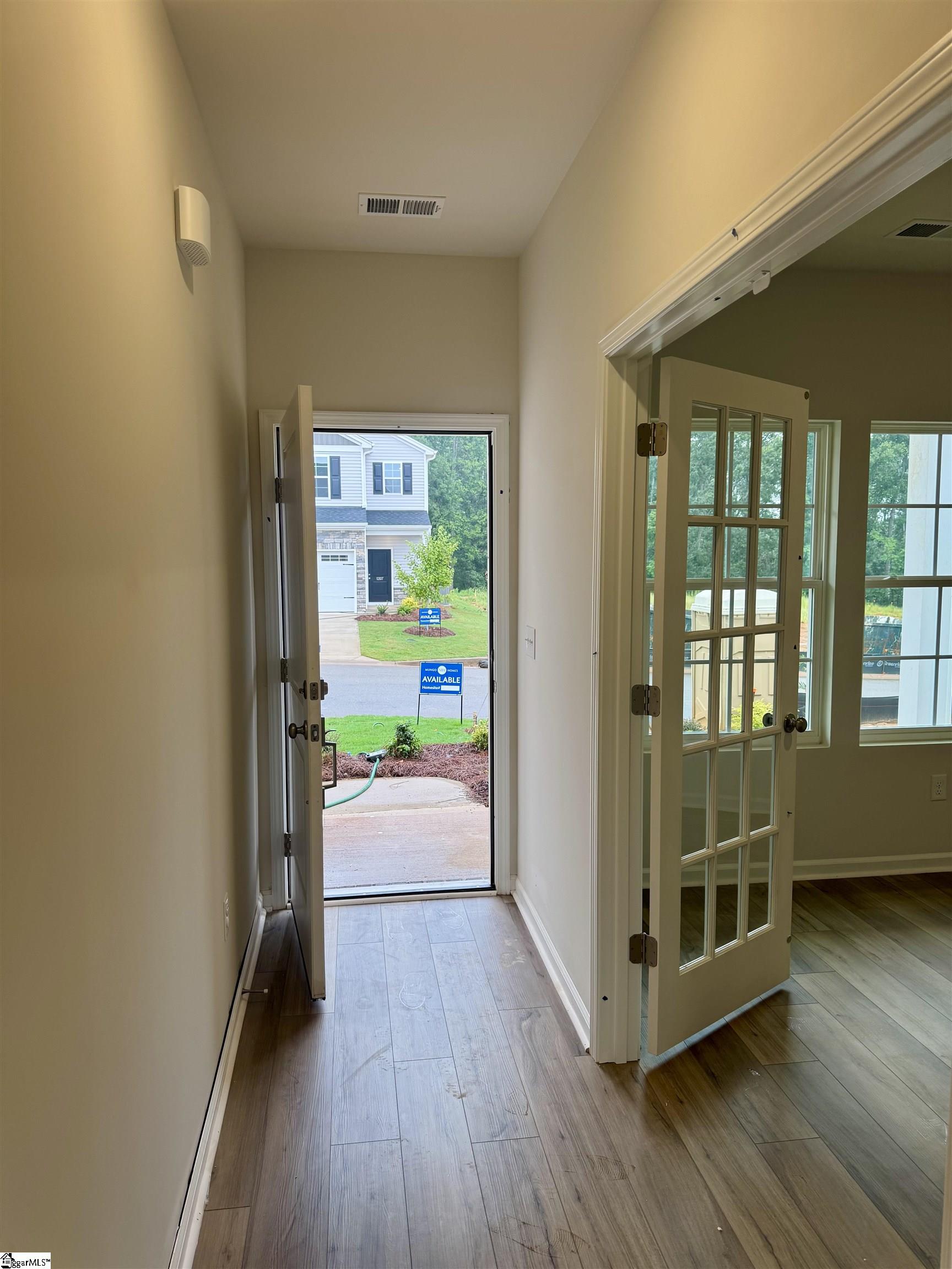 12102 Lansbury Drive Inman, SC 29349 - Photo 3 of 28