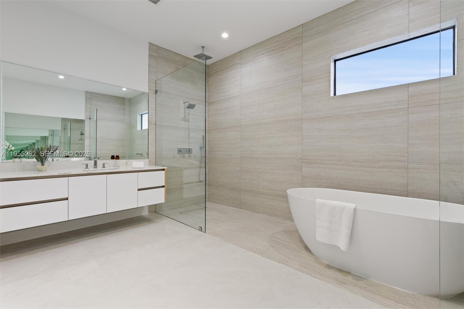 8221 Southwest 193rd Terrace Cutler Bay, FL 33157 - Photo 15 of 26