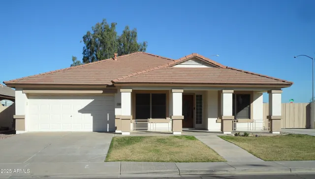 $2,450 | 7864 East Osage Avenue, Mesa, AZ 85212