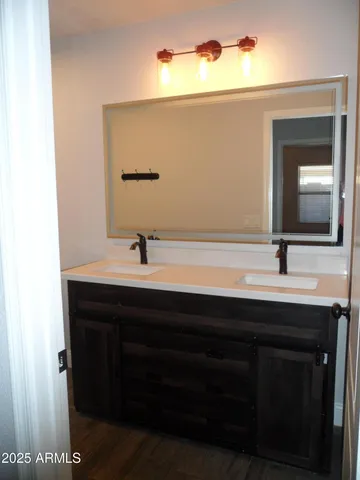 $2,450 | 7864 East Osage Avenue, Mesa, AZ 85212