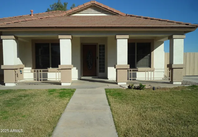 $2,450 | 7864 East Osage Avenue, Mesa, AZ 85212