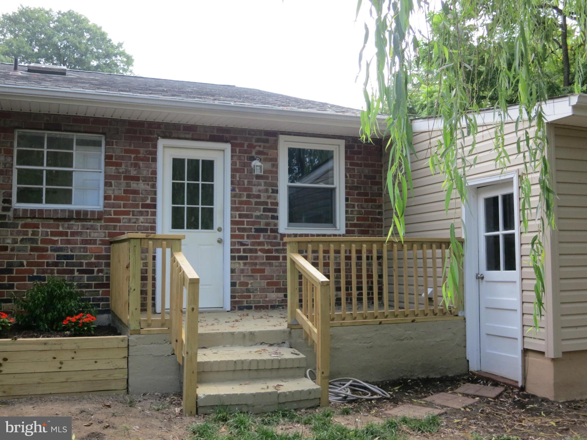 1706 Ridgely Road Edgewater, MD 21037 - Photo 2 of 28 Exterior (Rear)