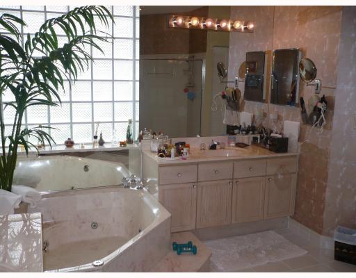 7763 La Corniche Circle Boca Raton, FL 33433 - Photo 7 of 10 Additional Photo