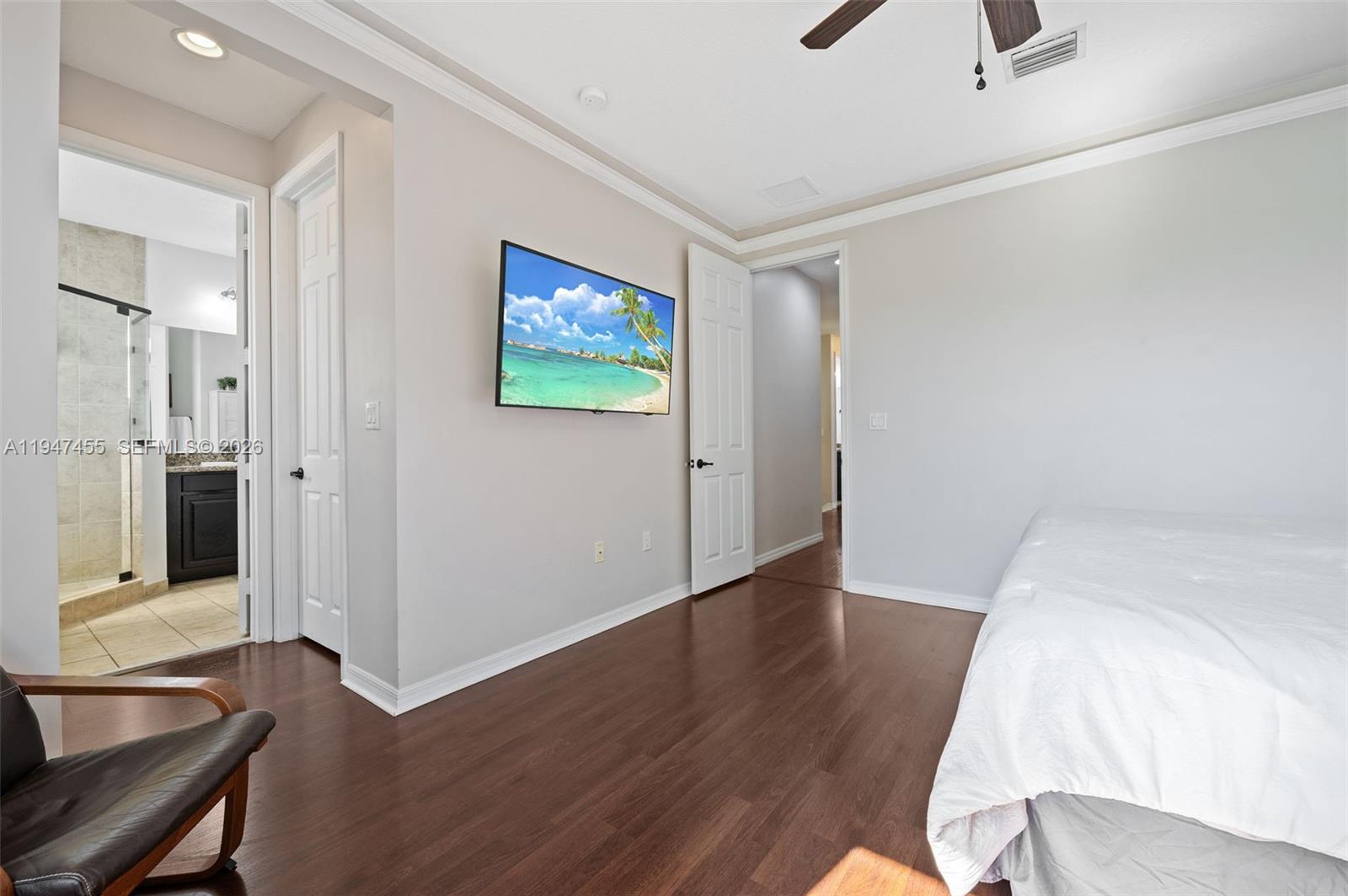 9088 Southwest 35th Street Miramar, FL 33025 - Photo 14 of 36