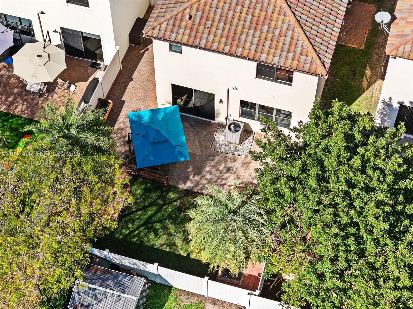 9088 Southwest 35th Street Miramar, FL 33025 - Photo 23 of 36