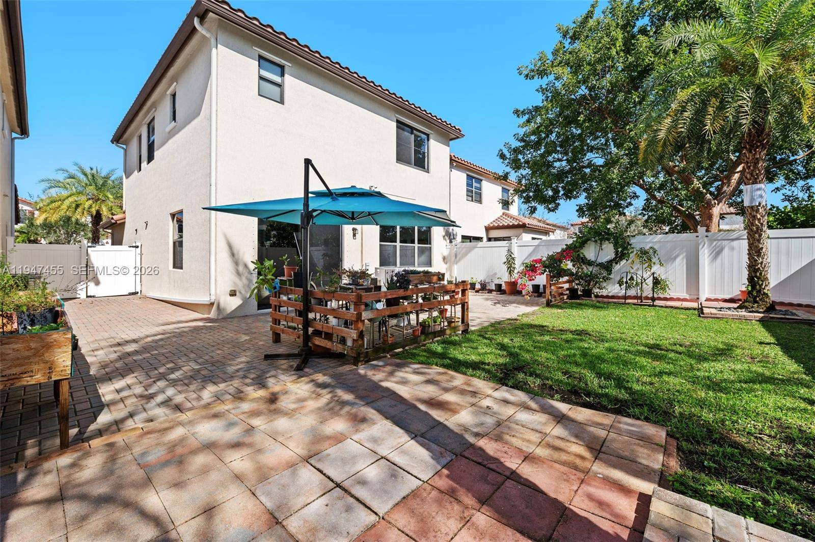 9088 Southwest 35th Street Miramar, FL 33025 - Photo 24 of 36