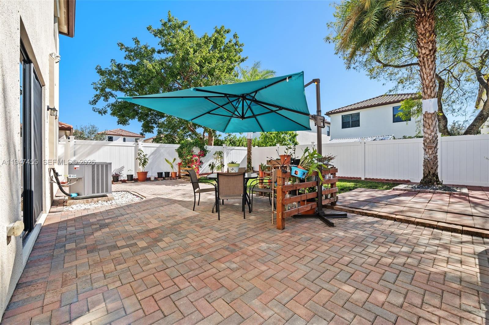 9088 Southwest 35th Street Miramar, FL 33025 - Photo 26 of 36