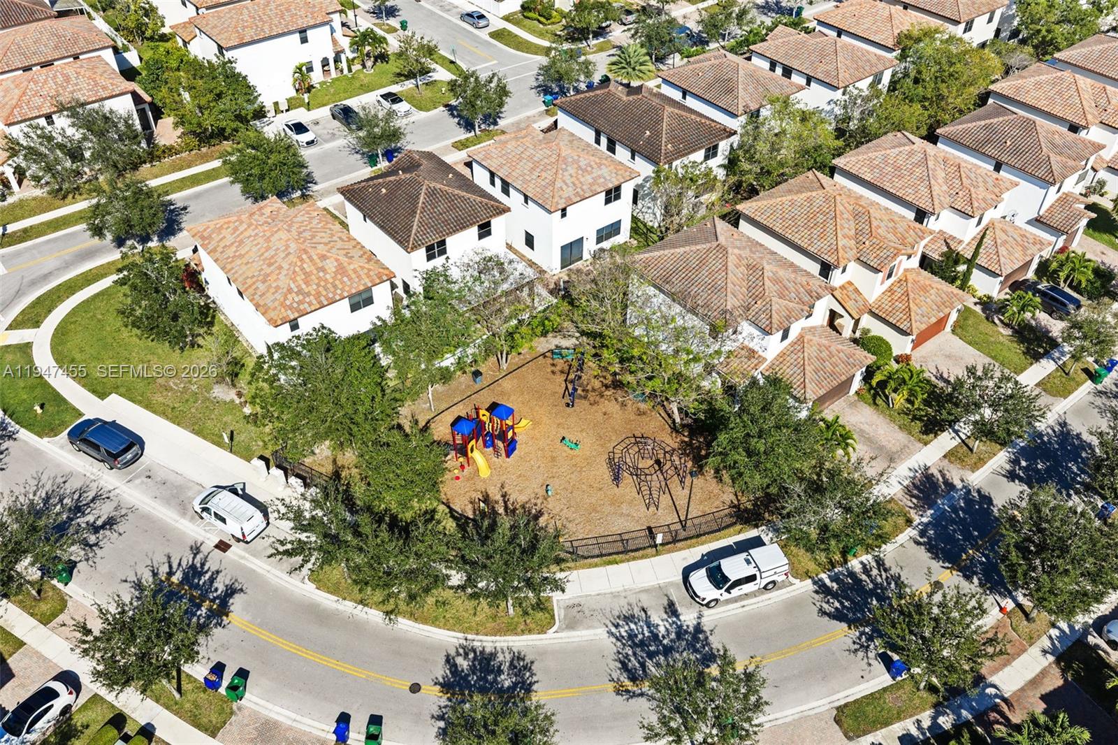 9088 Southwest 35th Street Miramar, FL 33025 - Photo 30 of 36