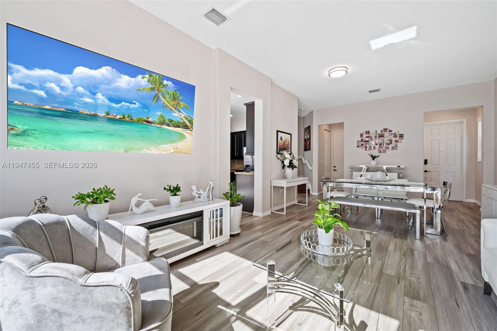 9088 Southwest 35th Street Miramar, FL 33025 - Photo 7 of 36