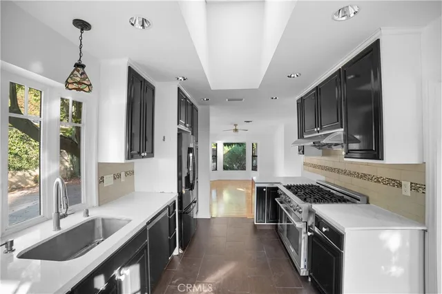 $5,200 | 7225 Forbes Avenue, Van Nuys, CA 91406