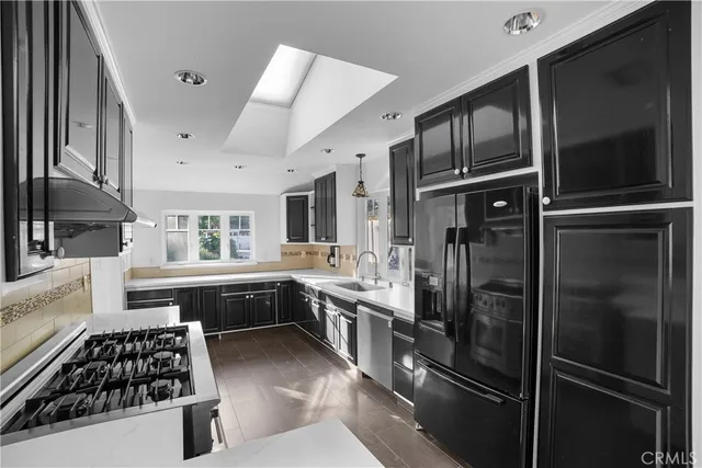 $5,200 | 7225 Forbes Avenue, Van Nuys, CA 91406