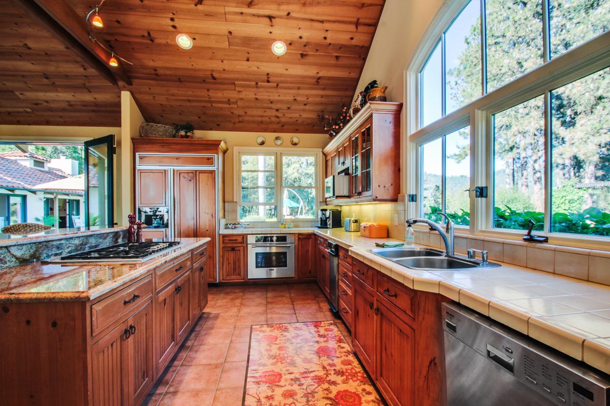 505 Bear Valley Road Aptos, CA 95003 - Photo 8 of 29 Gallery Image 8
